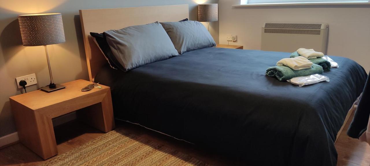 Modern 1-Bed Flat In Wigan Lägenhet Exteriör bild